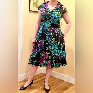 Jones New York Vibrant Multicolor Floral Midi Shirt Dress, Pleated Skirt, Lined.